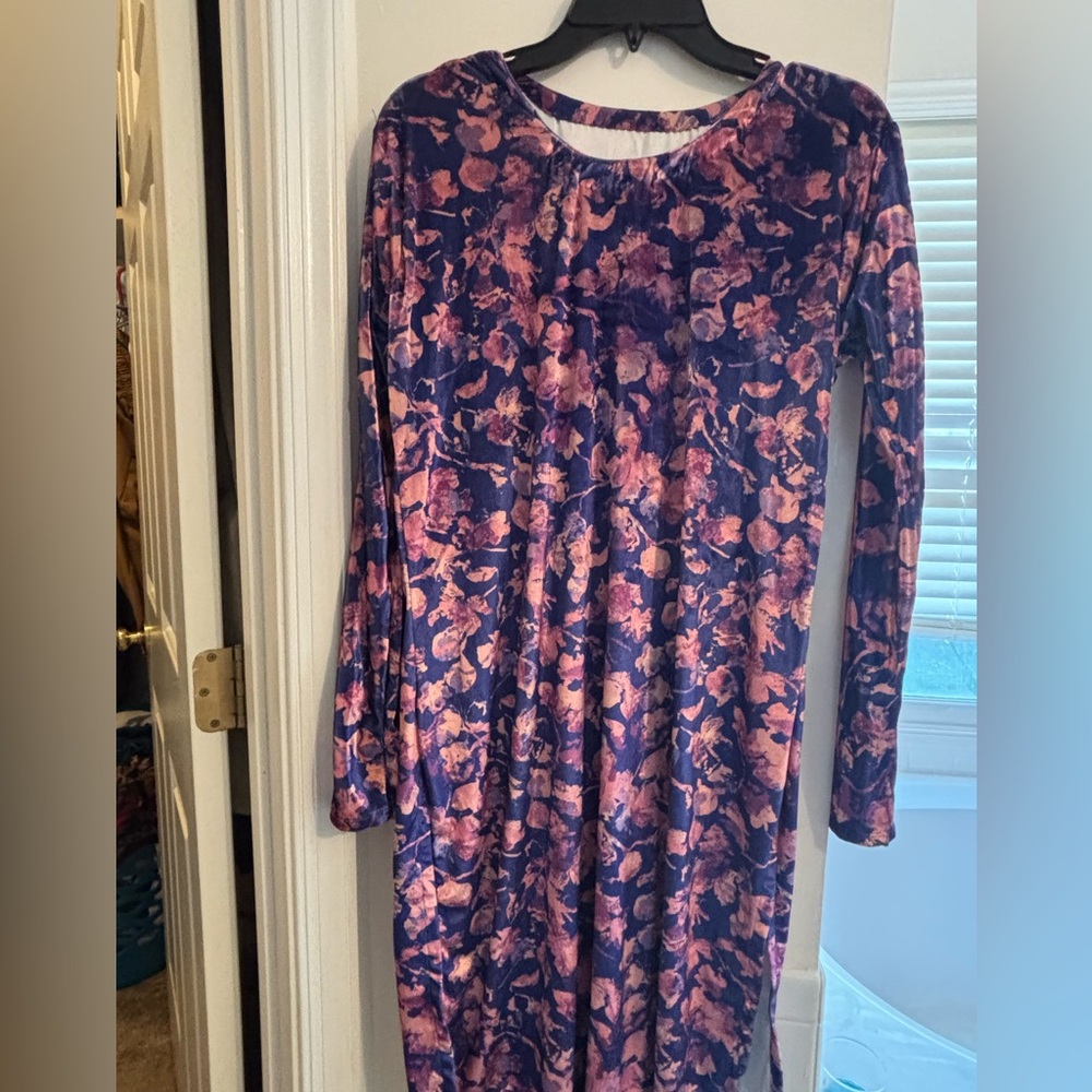 Floral Long Sleeve Dress - Purple and Pink velvet shalwar khameez sz 40/42